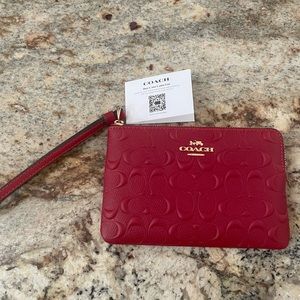 Coach wristlet wallet